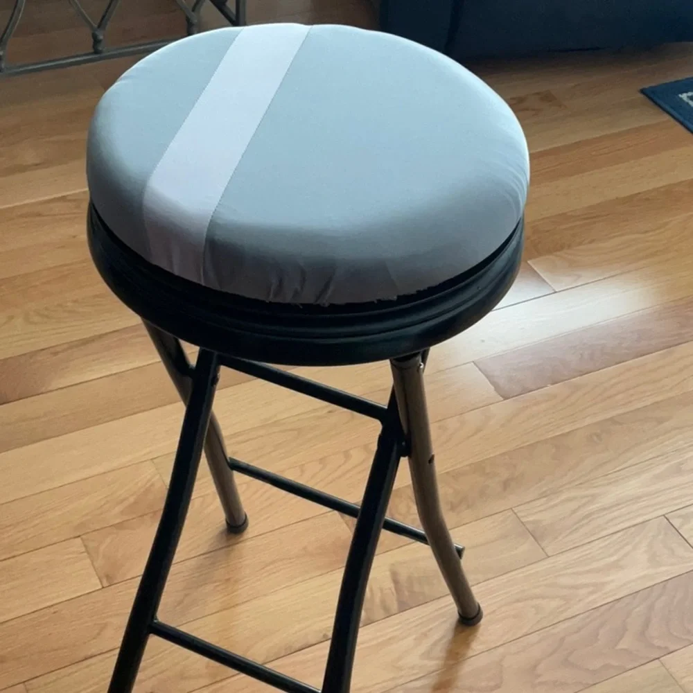 360 Degree Swivel Cushion. New, Never Used.